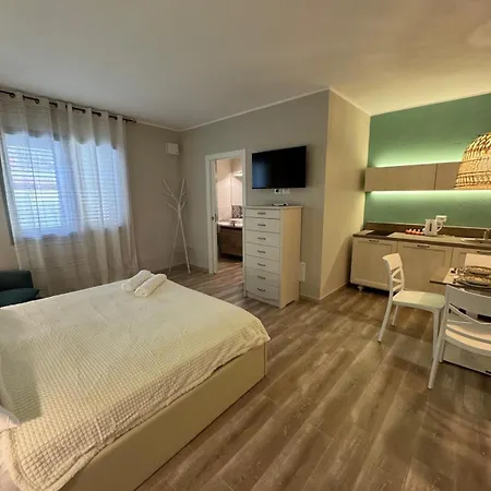 Rc Sardinia 招待所 索尔索